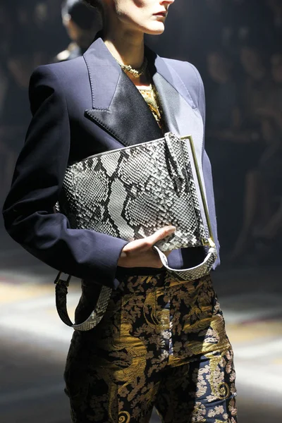 Look 65